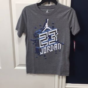 Boys size small Jordan tee